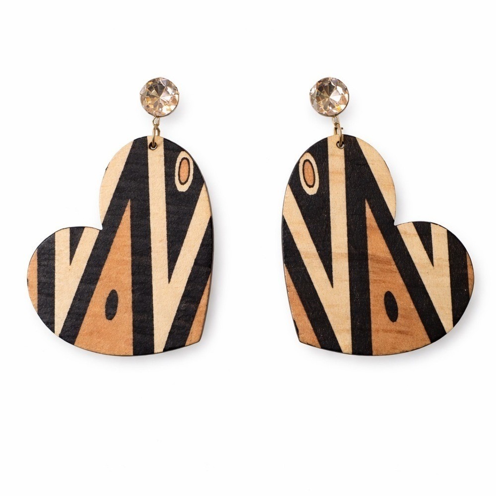Vintage Wood Heart Drop Earrings with Rhinestone Stud – Black & Natural Pattern‎